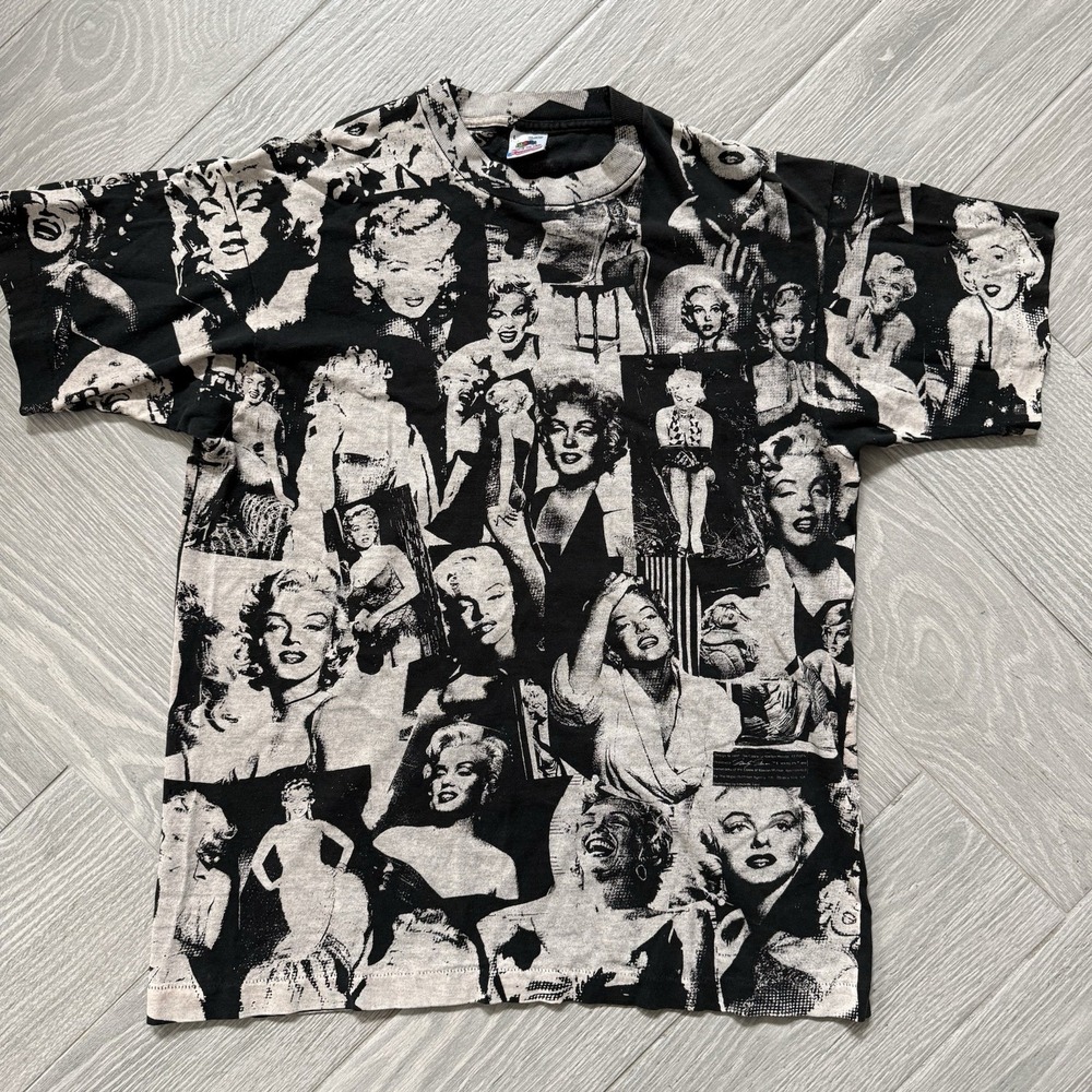 Vintage 1993 Marilyn Monroe All Over Large Fruit of The Loom T-Shirt Size Large